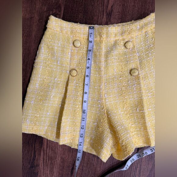 NWT Versona tweed lined dress shorts - Yellow - Size 2 - Picture 4 of 7